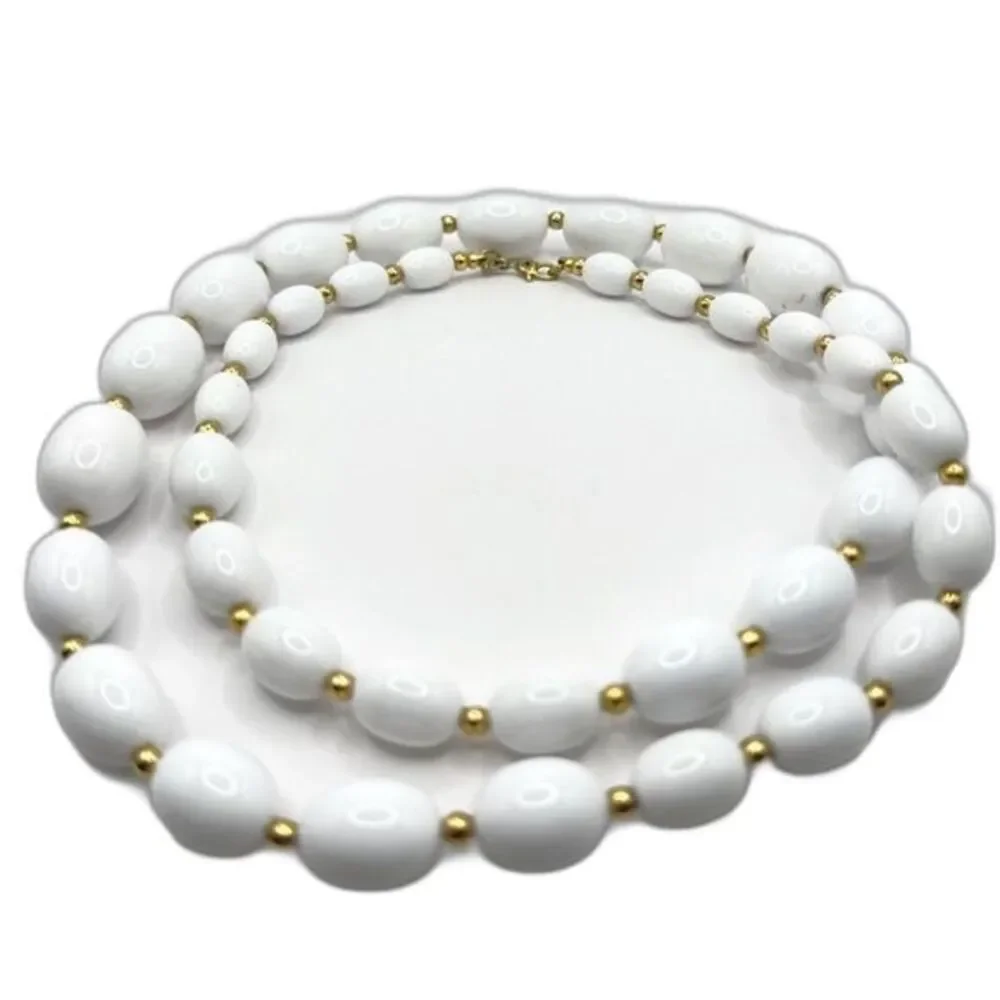 Vintage Signed Monet 80s White Chunky Bead Necklace Clip On Earrings